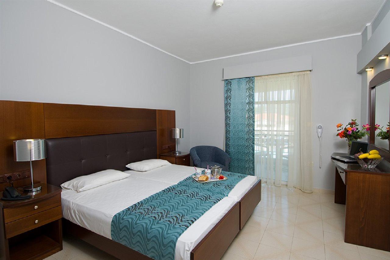 Golden Sun Resort - Adults Only Kalamákion المظهر الخارجي الصورة